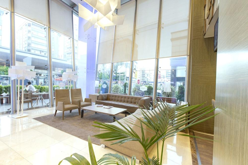 加济安泰普希尔顿汉普顿酒店 外观 照片