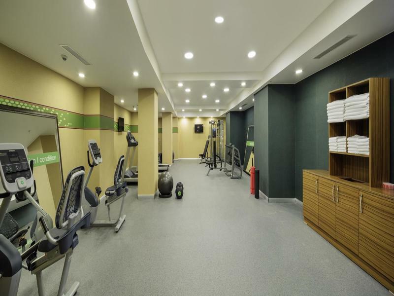 加济安泰普希尔顿汉普顿酒店 外观 照片